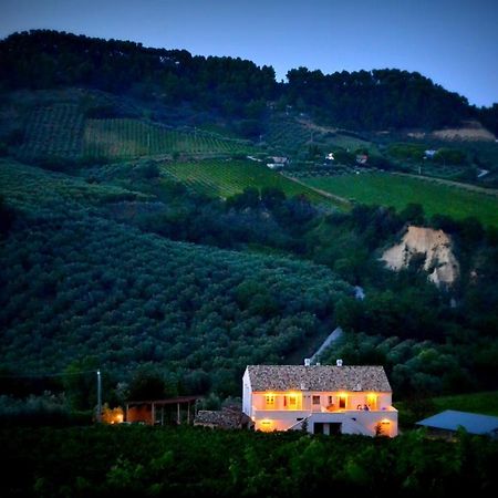 B&B Casale Fonte Vecchia Monteprandone Luaran gambar